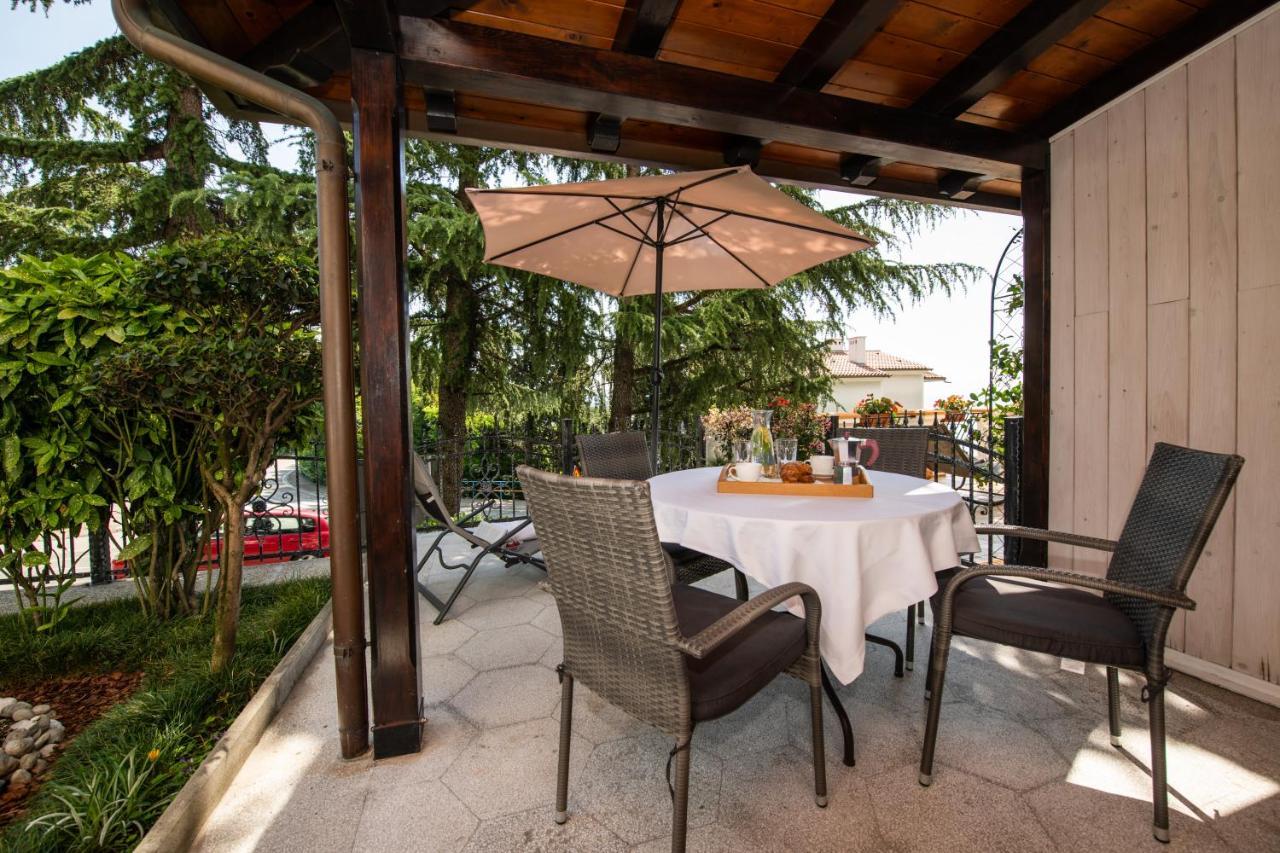 Apartment Amalia Volosko Opatija Exterior foto