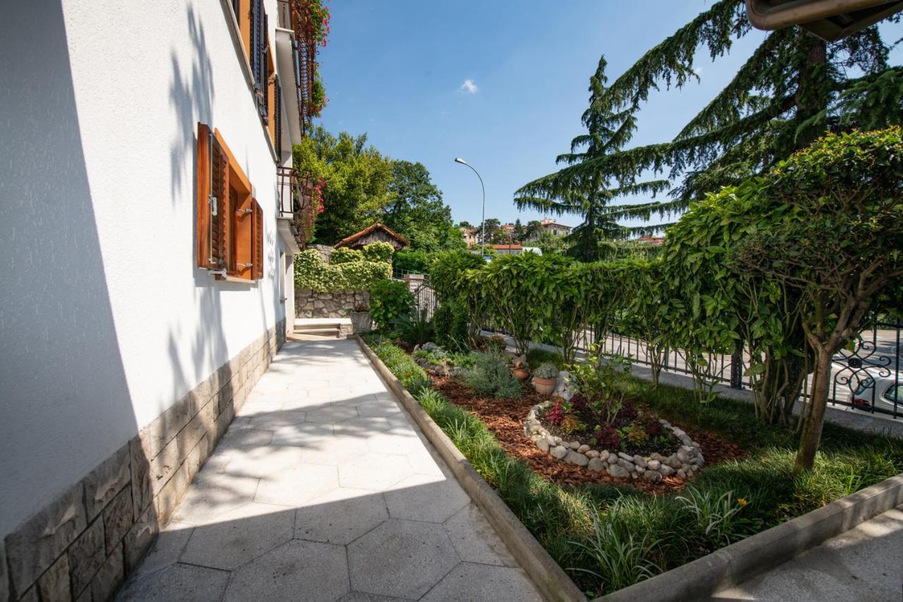 Apartment Amalia Volosko Opatija Exterior foto